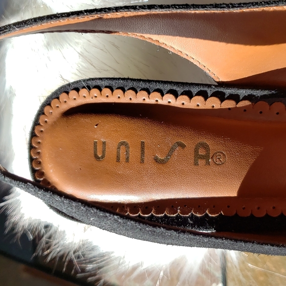 NWOT - UNISA, size 6 1/2 Sling back, black opened toe, suede heels 👠 - Picture 9 of 9